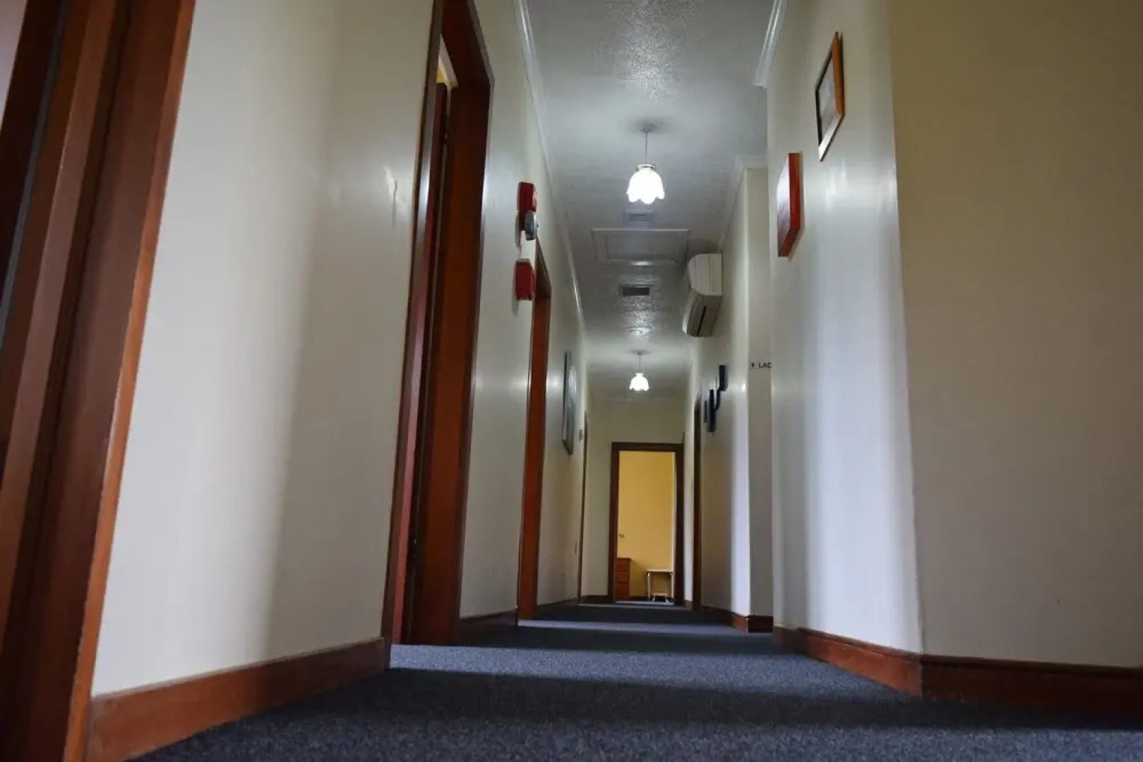 Garston Hotel and Cafe