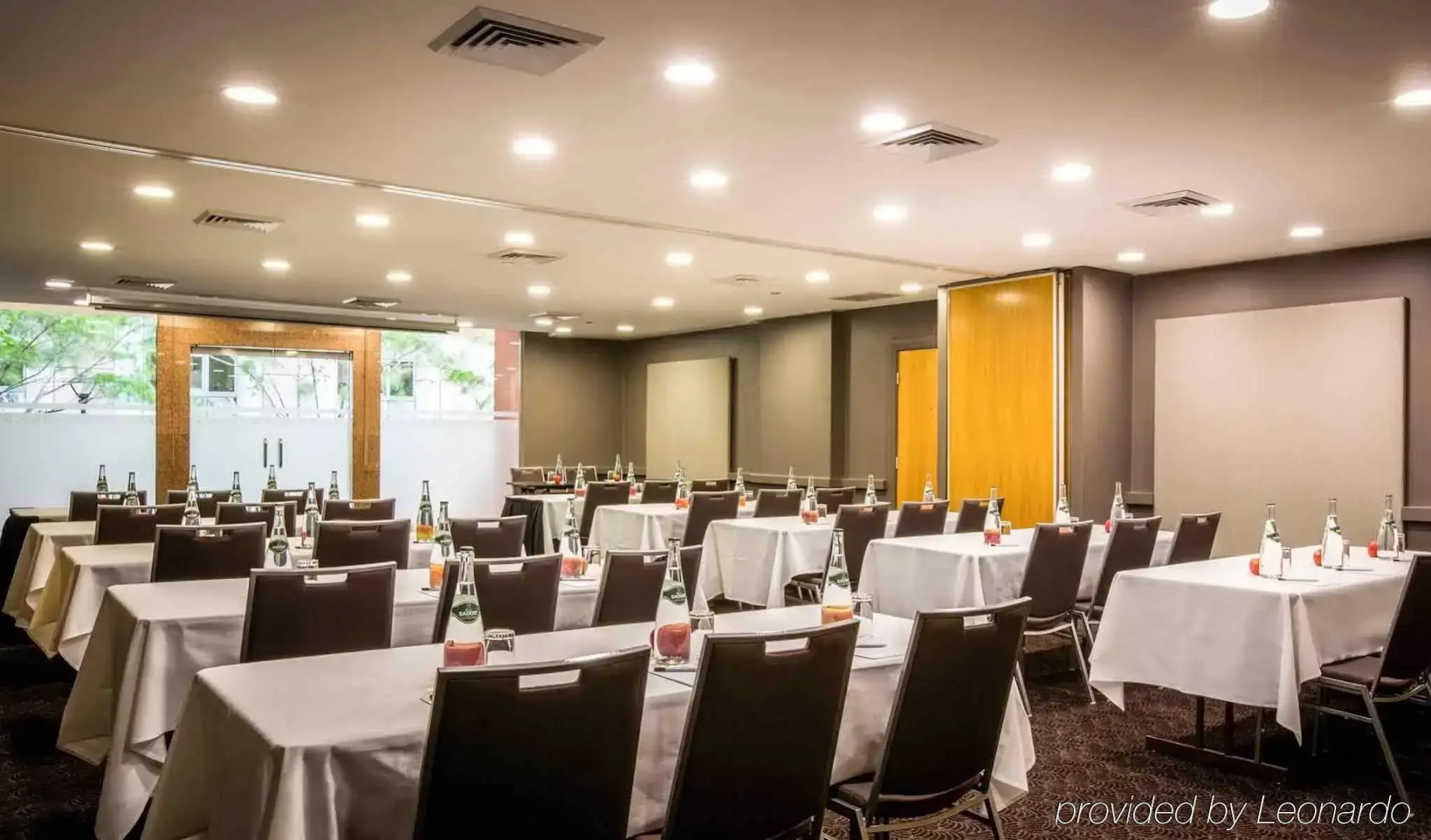 The Sebel Quay West Suites Sydney