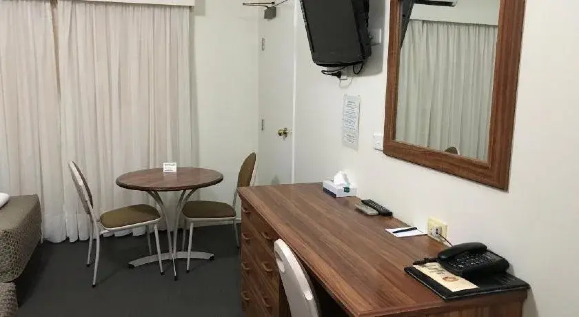 The Kidman Wayside Inn