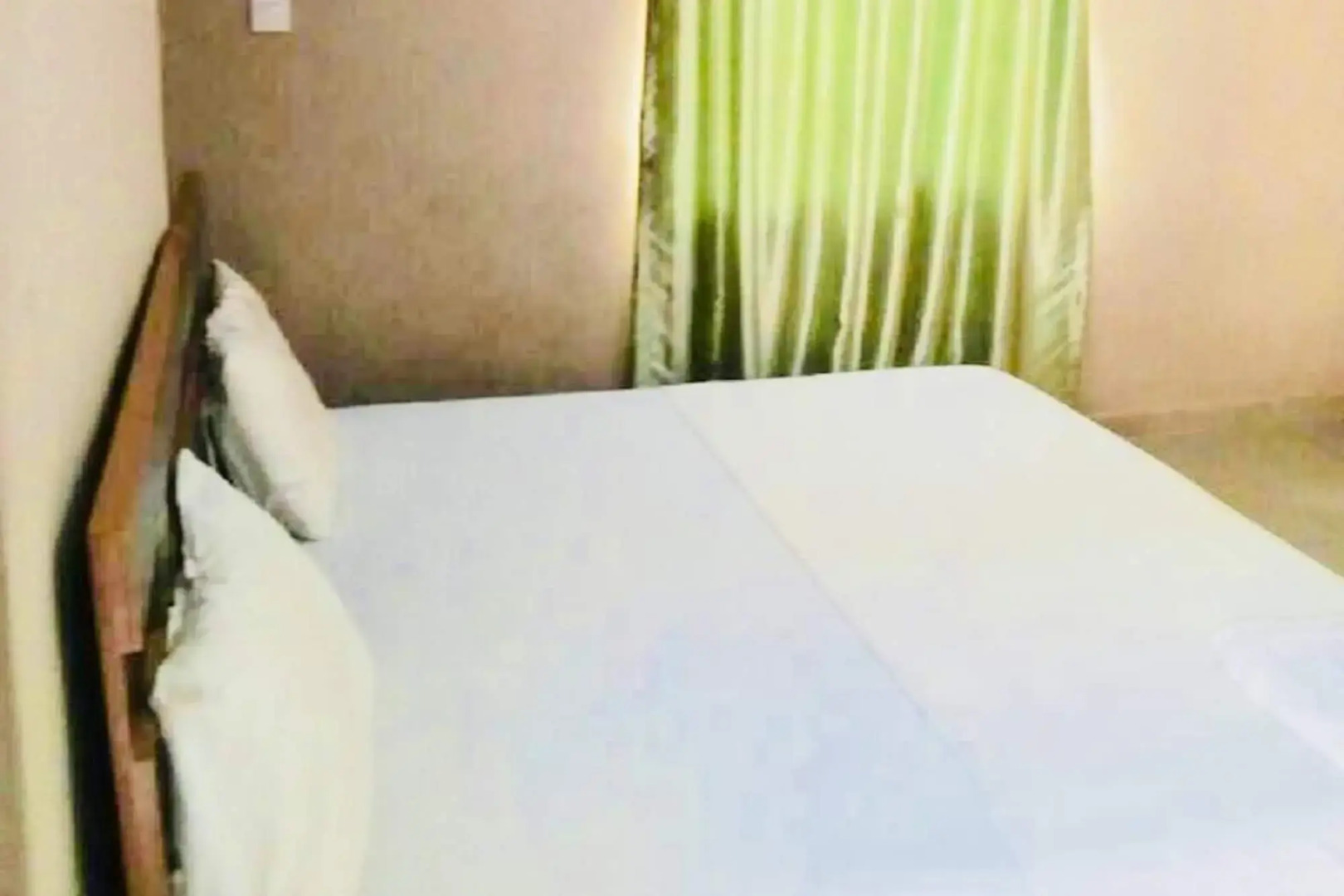 Momak 4 Hotel & Suites