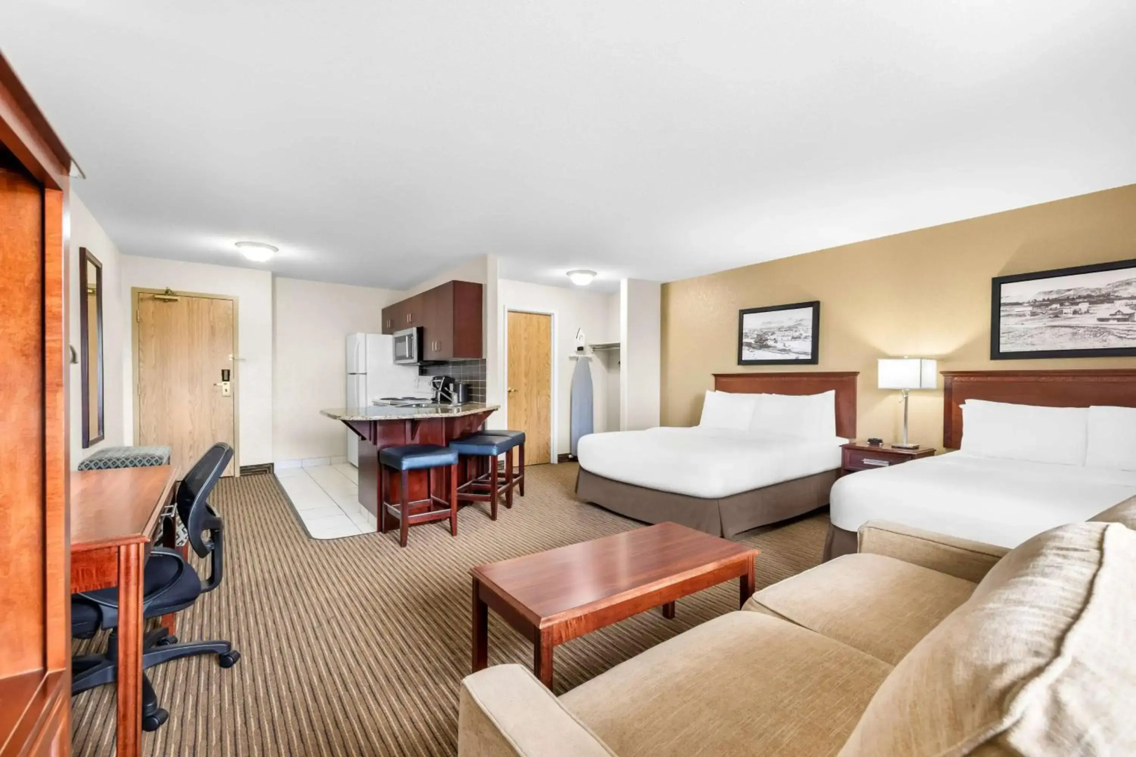 SureStay Plus Hotel by Best Western Drumheller