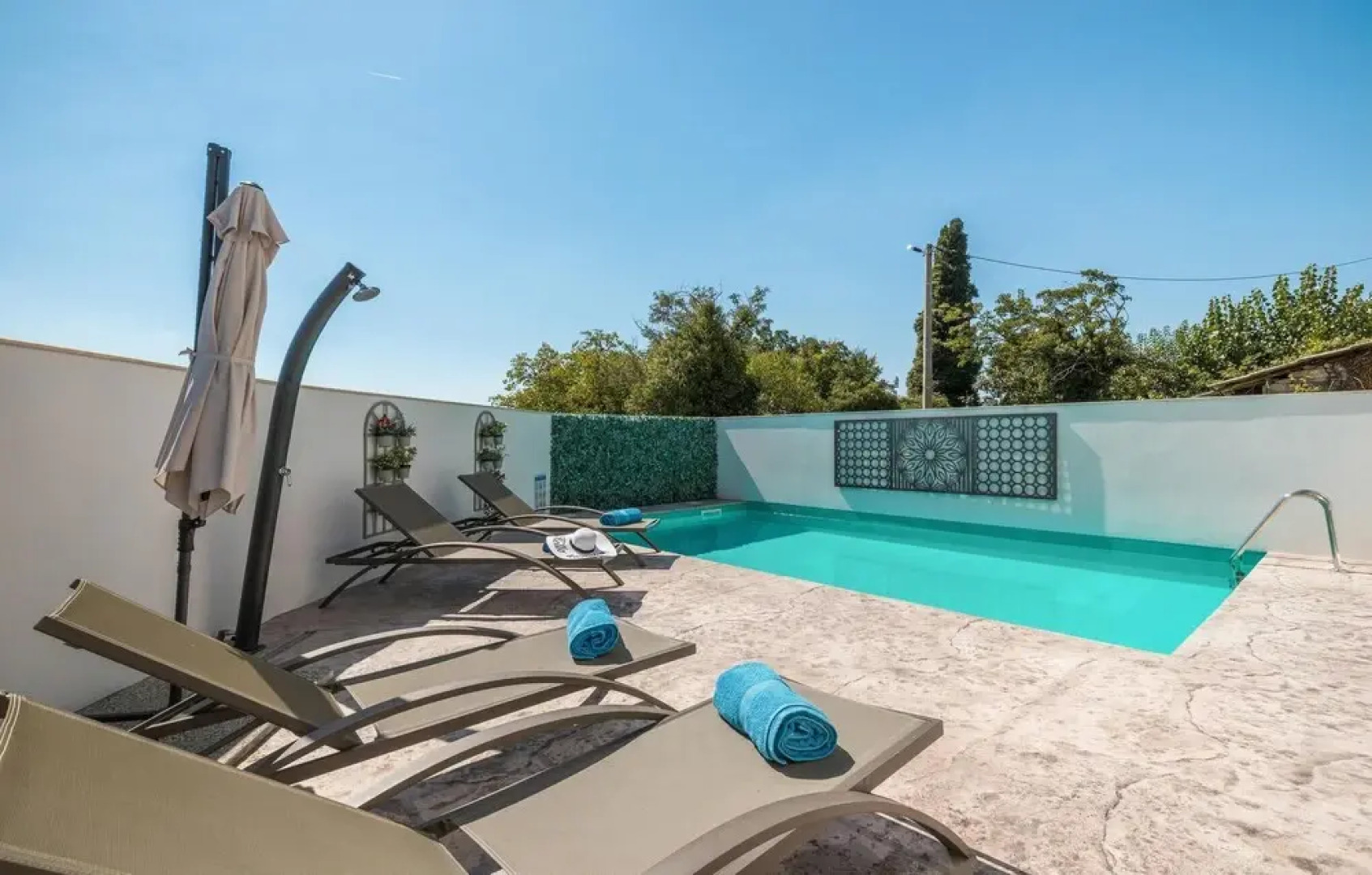 Awesome Home in Krasica With Outdoor Swimming Pool, Wifi and 2 Bedrooms