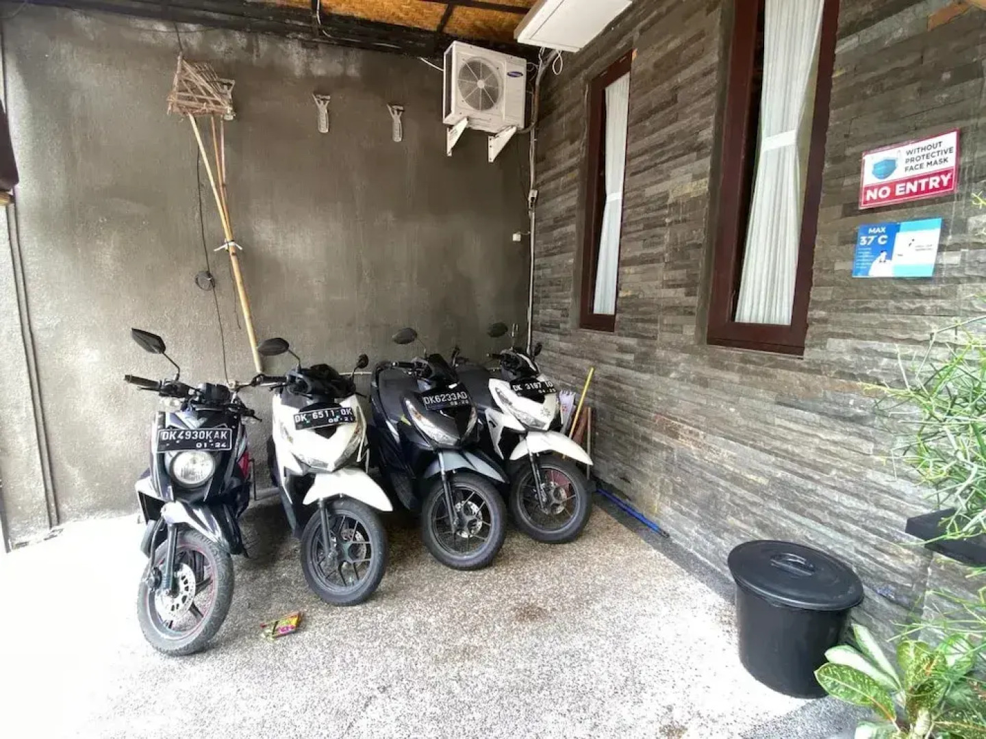 Suwardika Homestay and Dormitory - Hostel