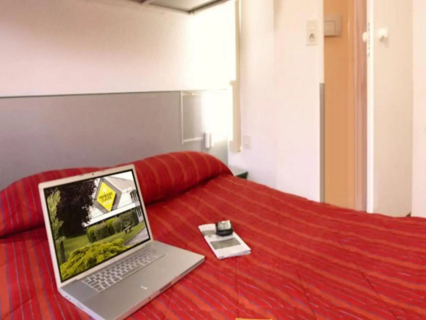 FASTHOTEL Reims Est - Taissy