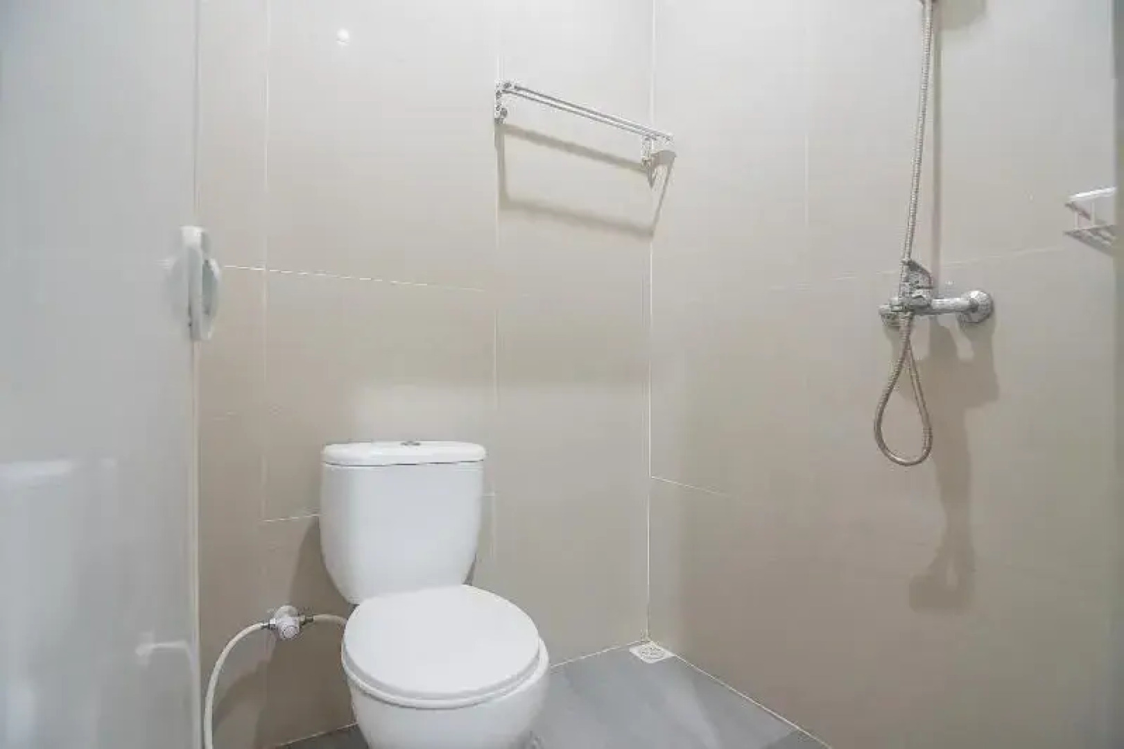 RedDoorz near Ambarukmo Yogyakarta