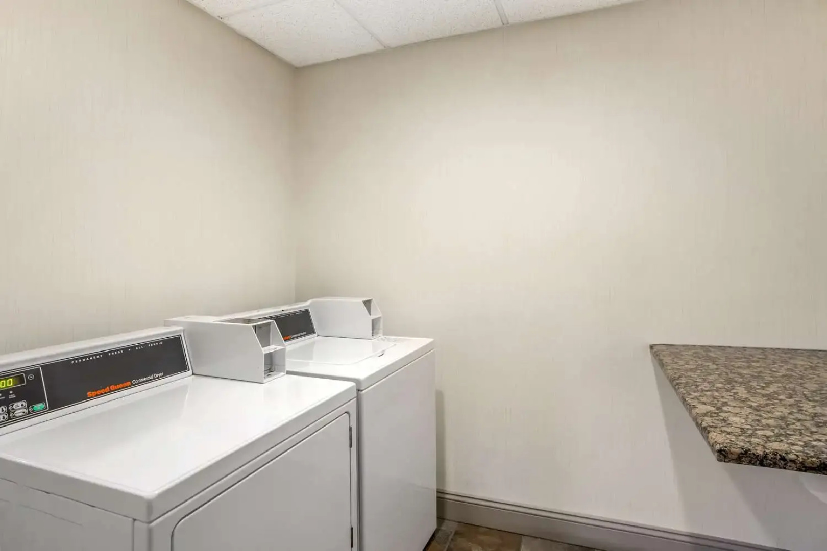 Best Western Plus Revere Inn & Suites