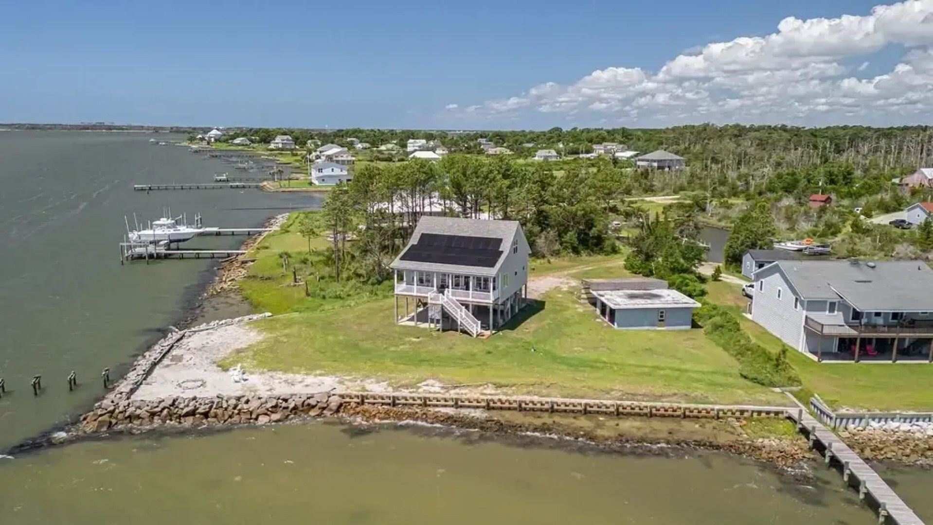 The Point At Marshallberg 3 Bedroom Home by RedAwning