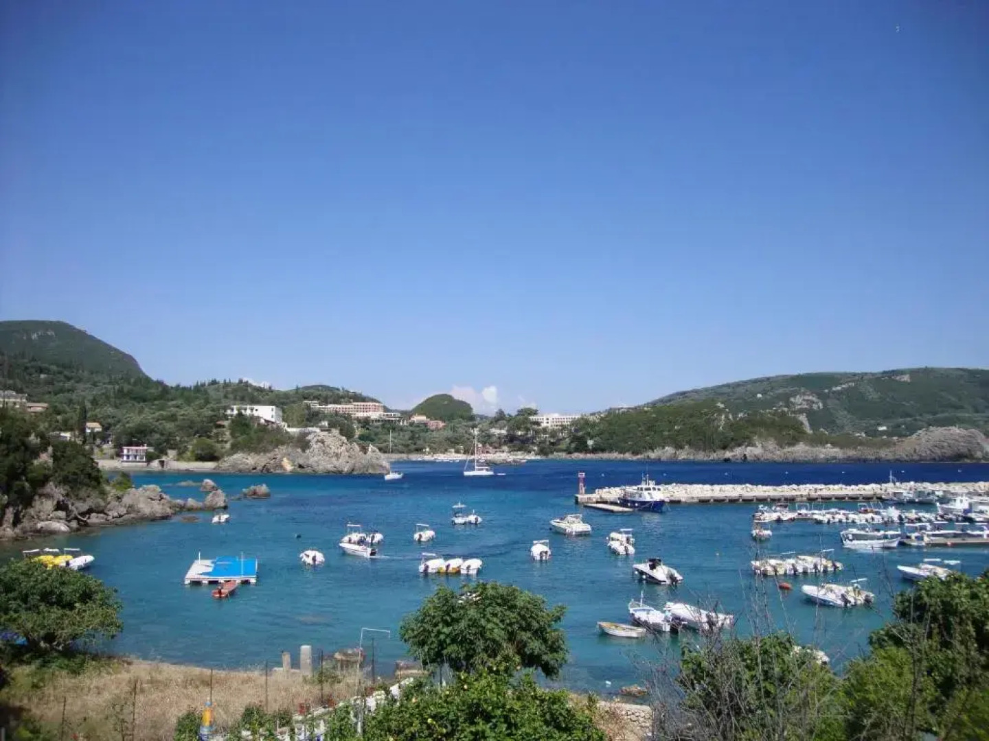 Molos Beach Apartments