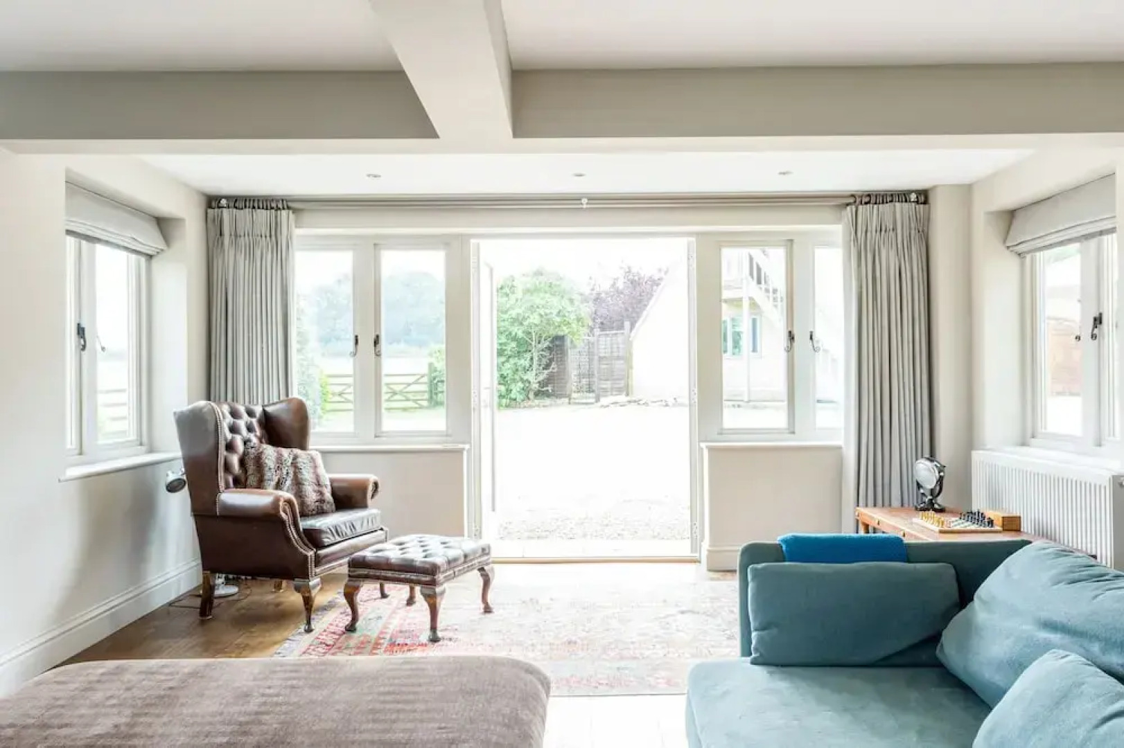 Spacious & Stylish Cotswold Family home