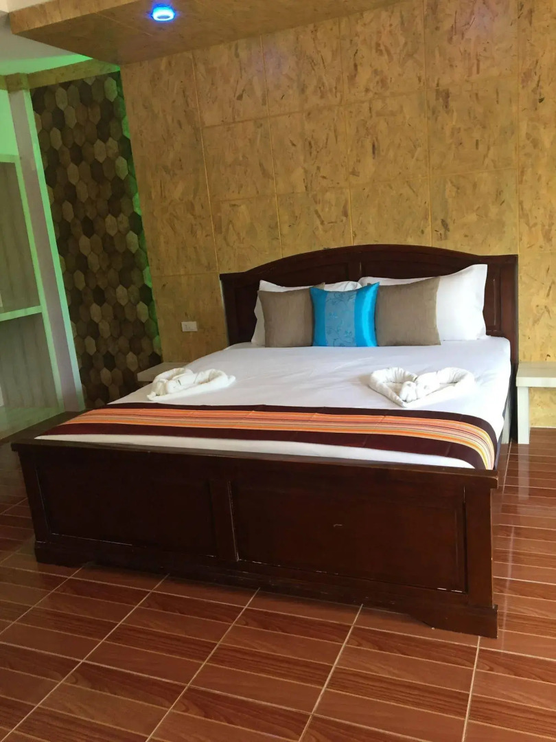 Phi Phi Nice Beach Resort