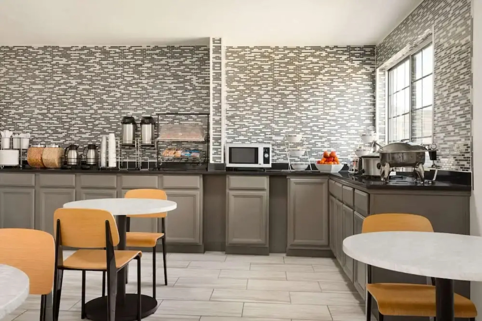 Econo Lodge Blackwell I 35