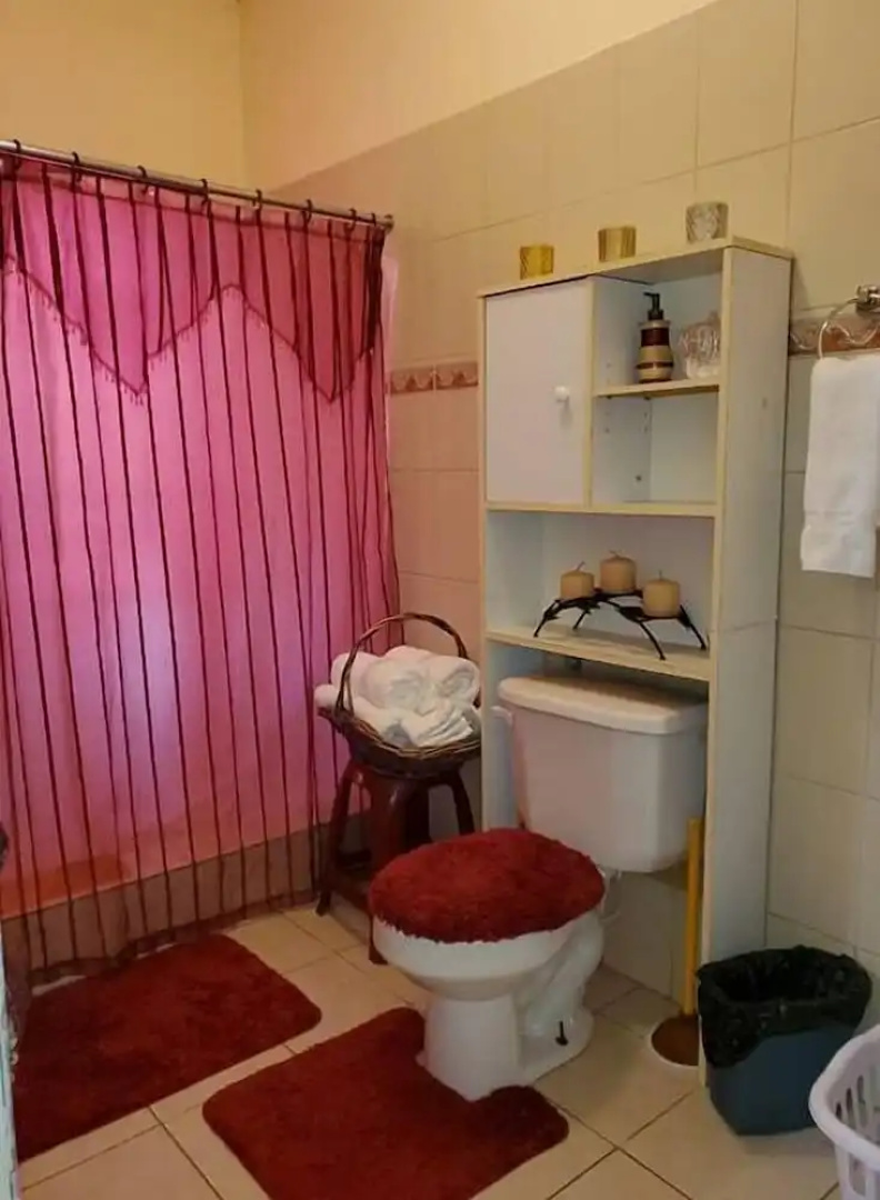 Yoli's Bed & Breakfast