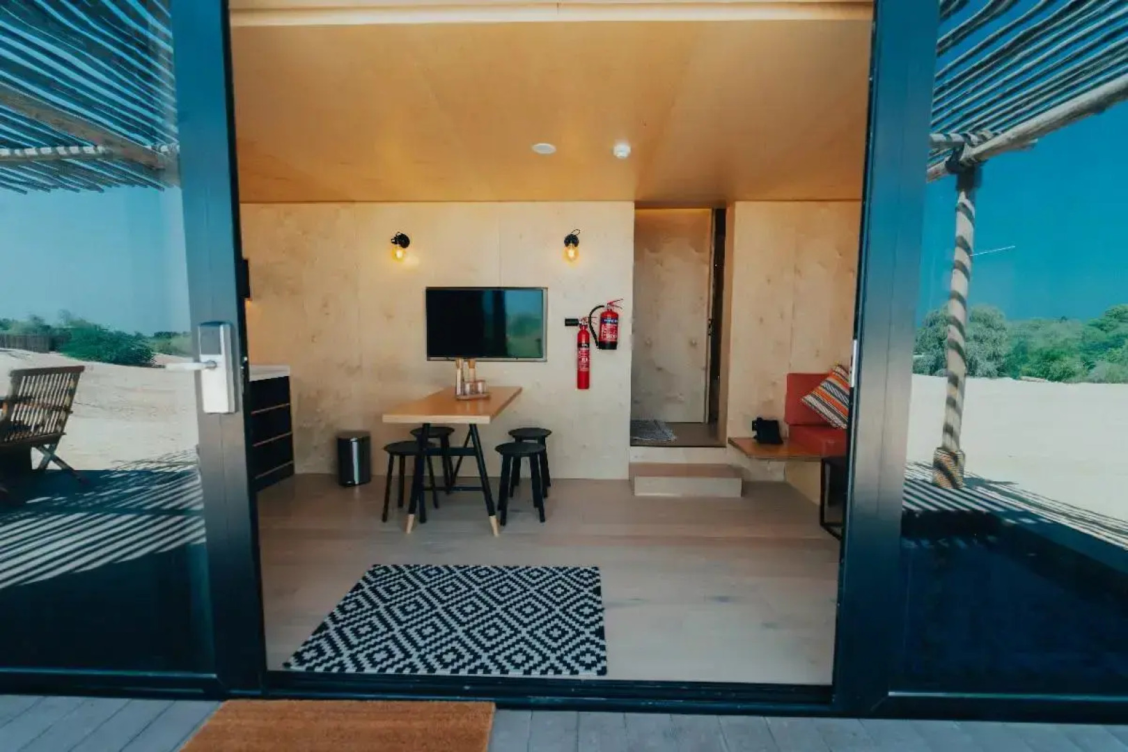 Bab Al Nojoum Al Mugheirah