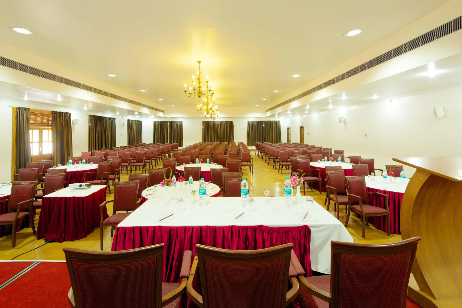 Le Pondy Beach & Lake Resort