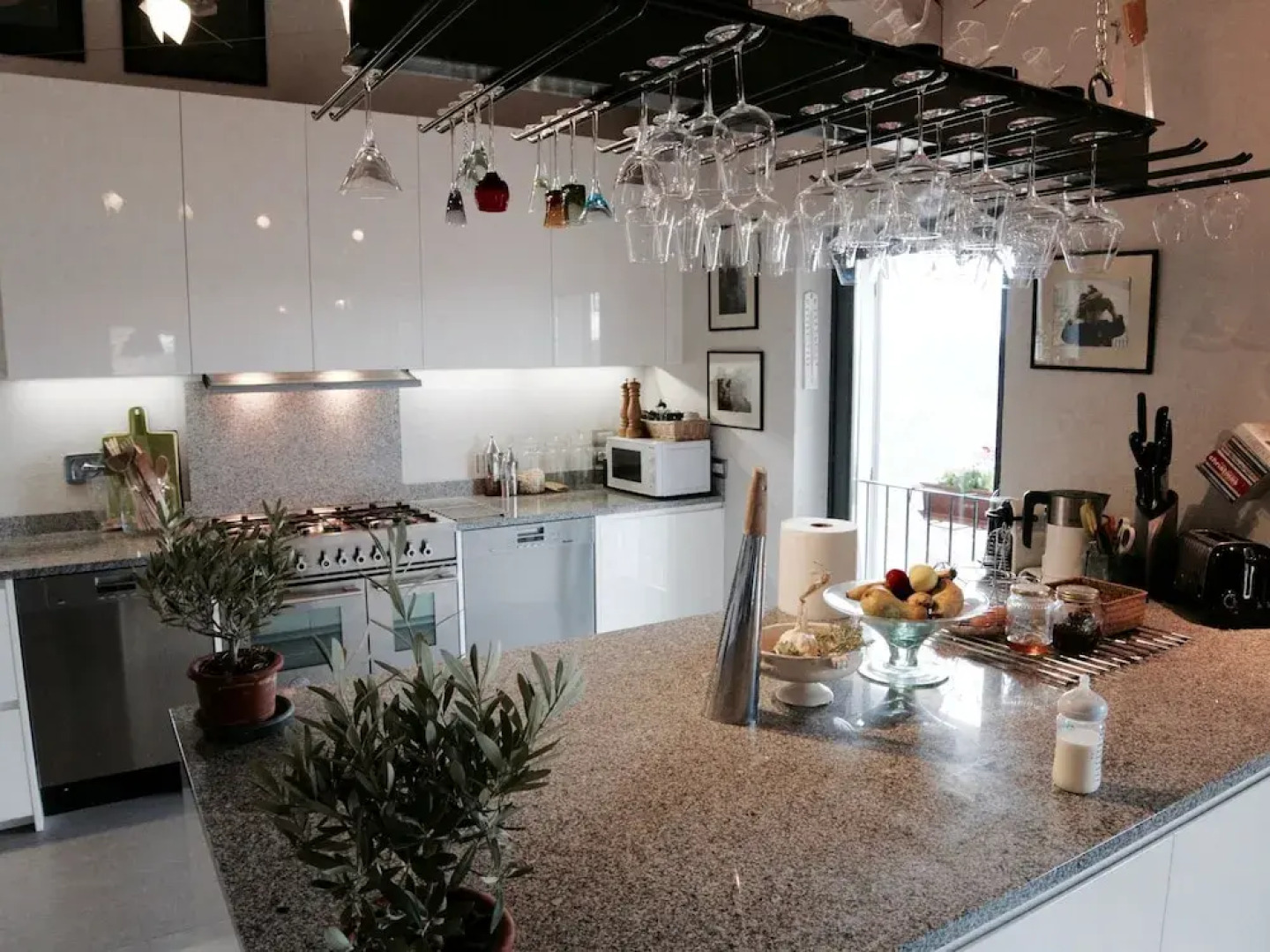 Detached Villa With Swimming Pool, in the Green Hills and Vineyards