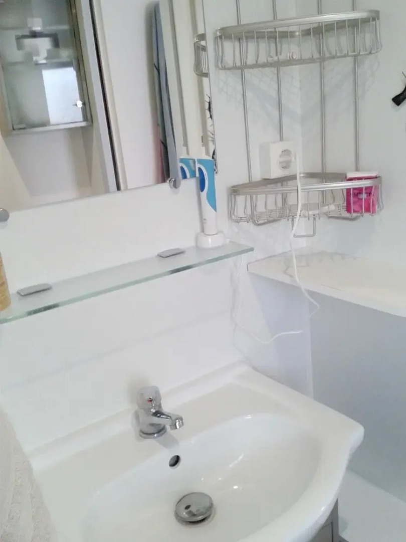 Bungalow With 2 Bedrooms in Soulac-sur-mer, With Pool Access and Furni