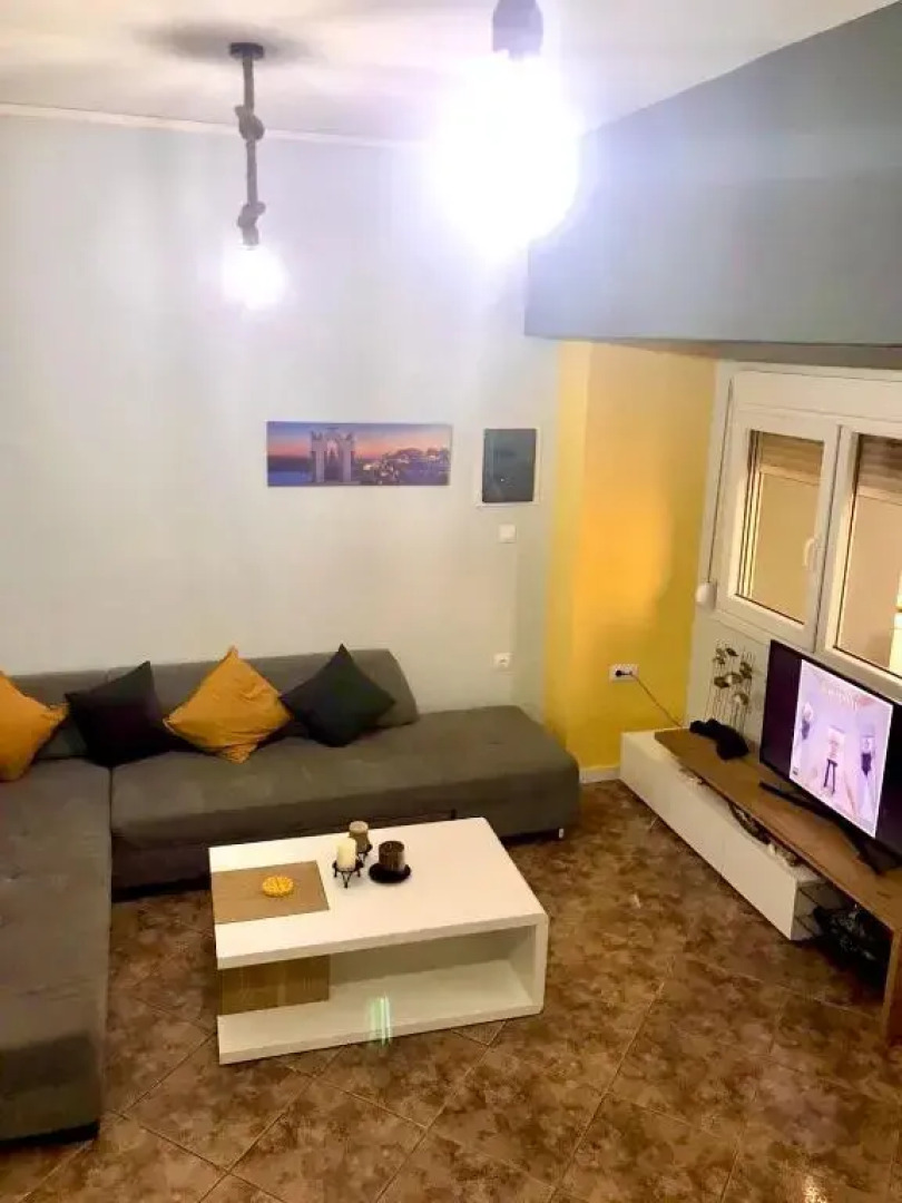 Apartment 100 square meters in perea 40 meters away from the sea