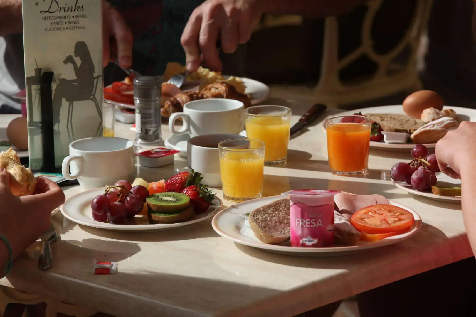 Ona Beverly Hills Suites