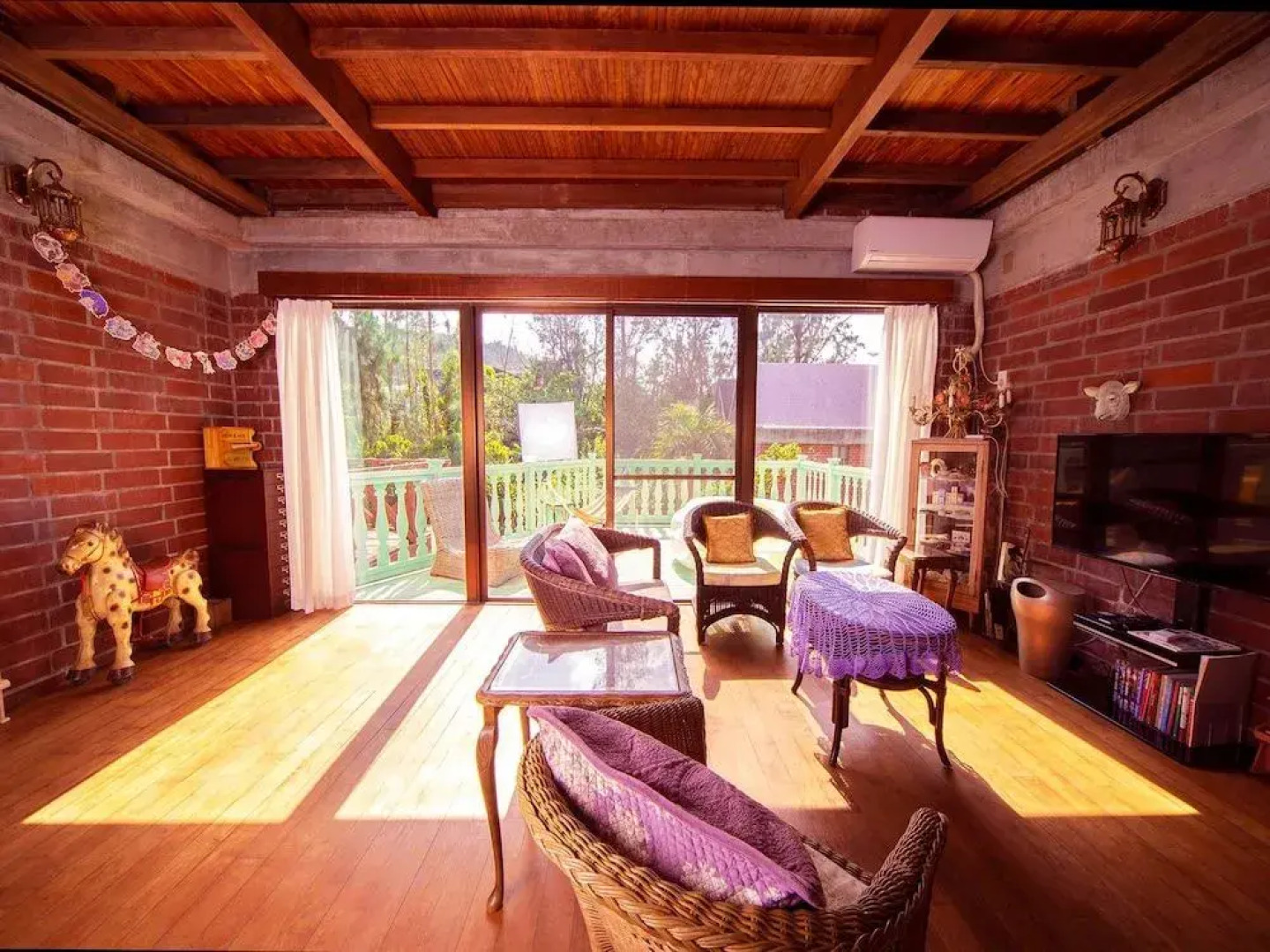 Okinawa starry forest cottage