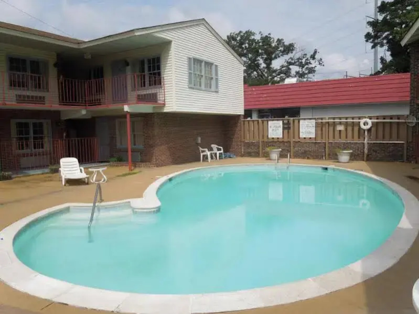 Travelodge Williamsburg Central