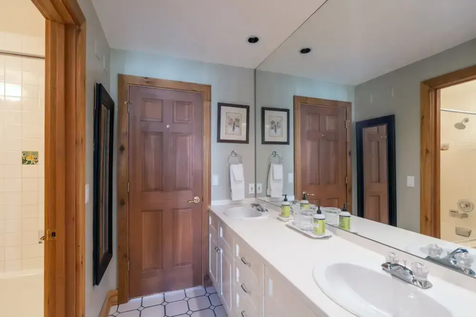 Wapiti Mountain Escape