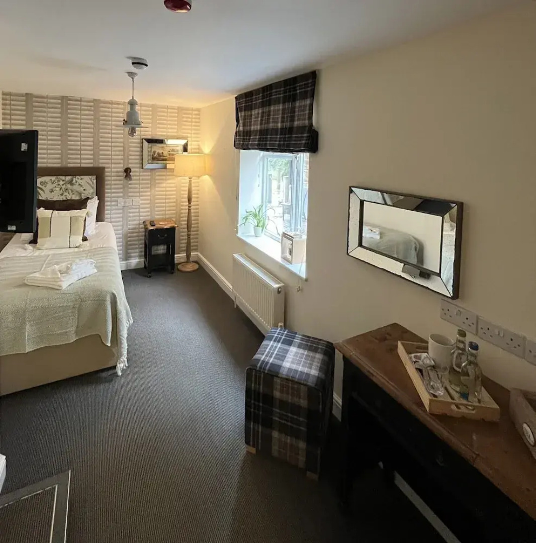 The Olde Coach House Inn