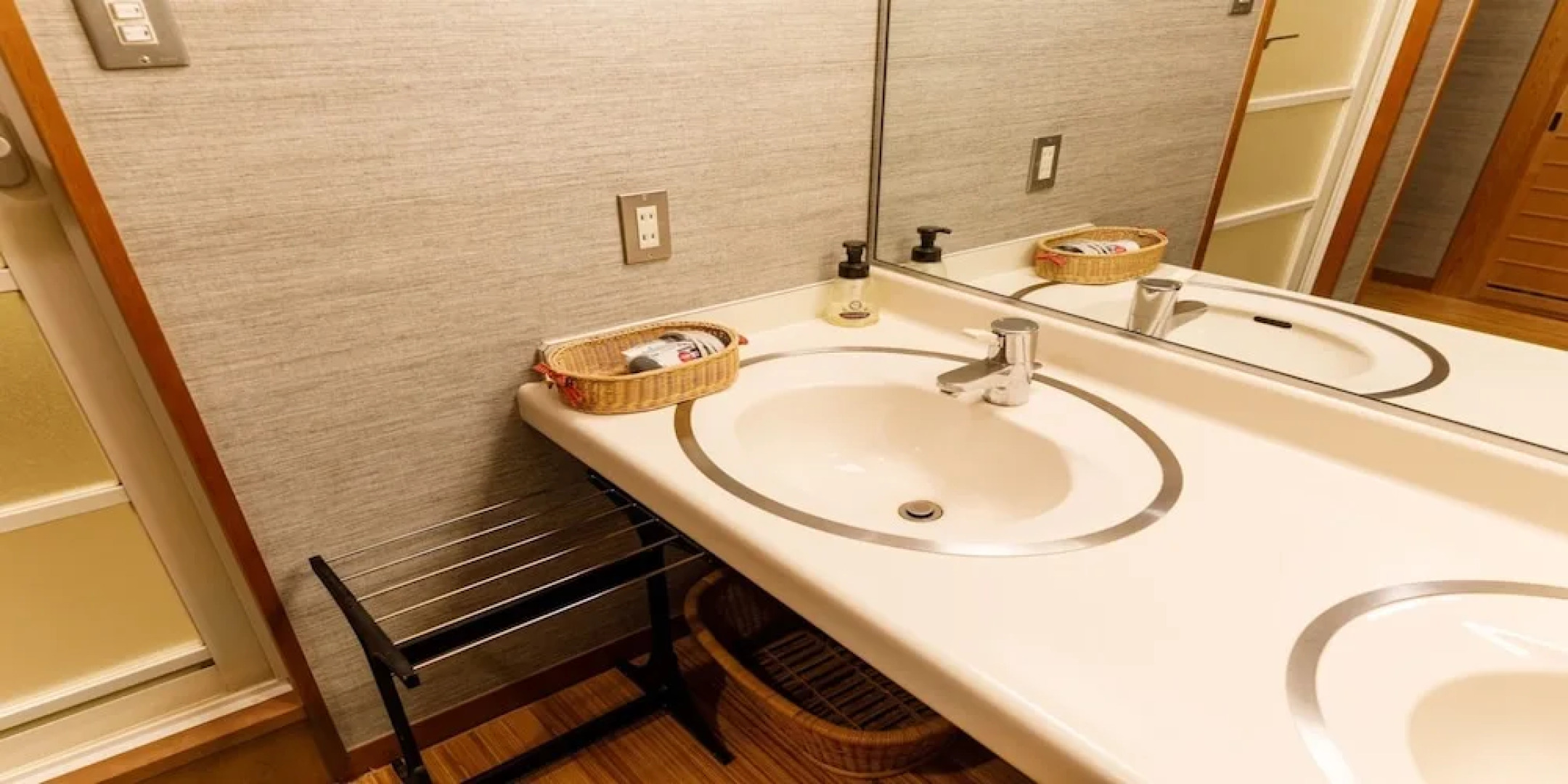 Awazu-Spa Tourist Hotel Kitahachi