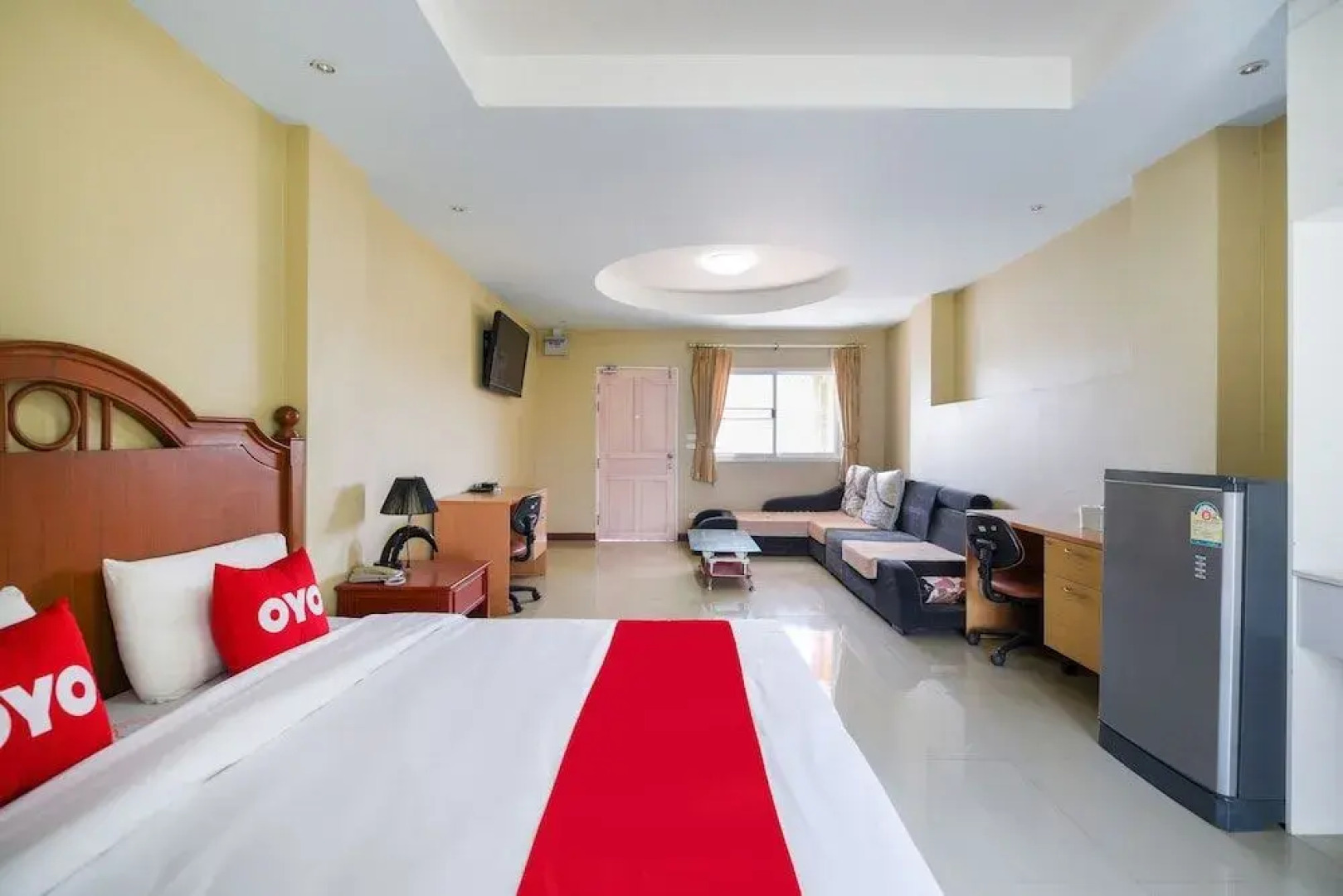 OYO 762 Chompoo