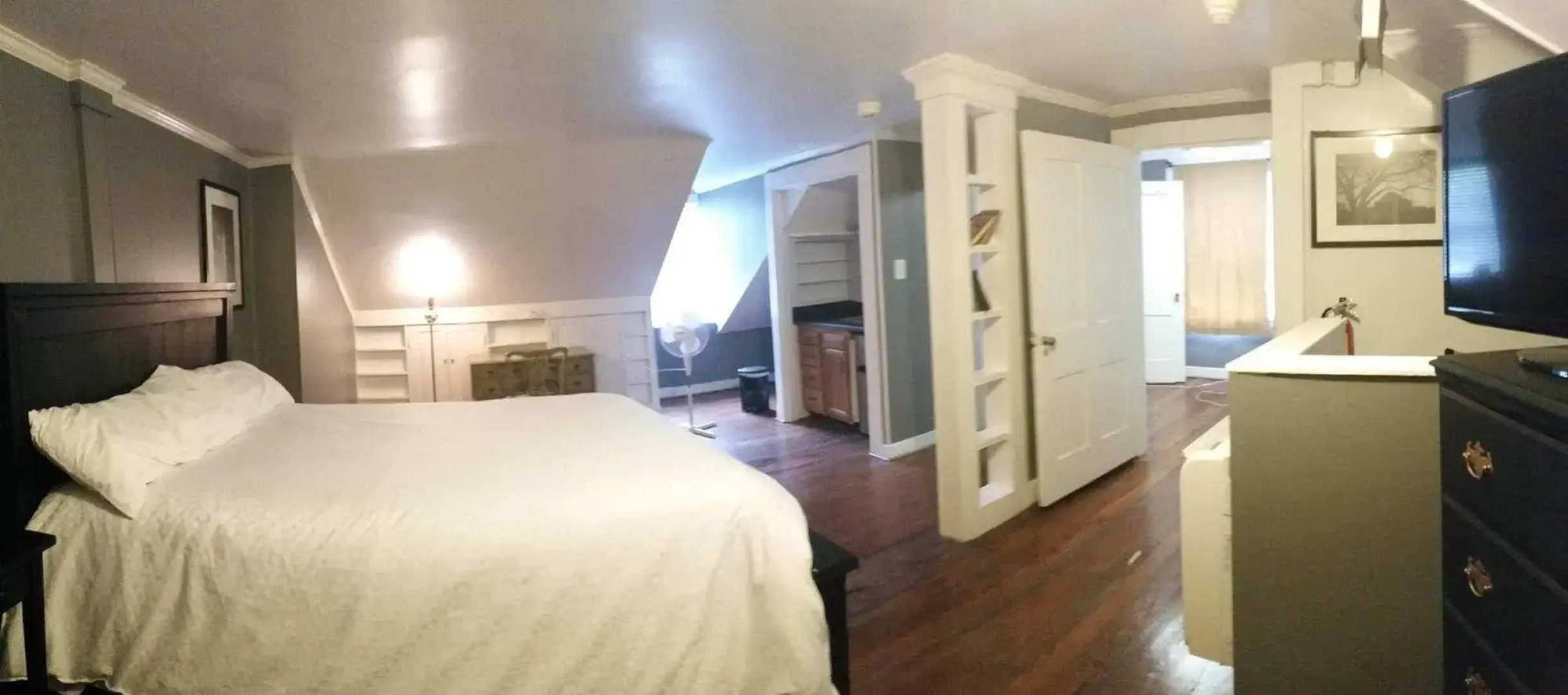 Inn At Patrick Henry's