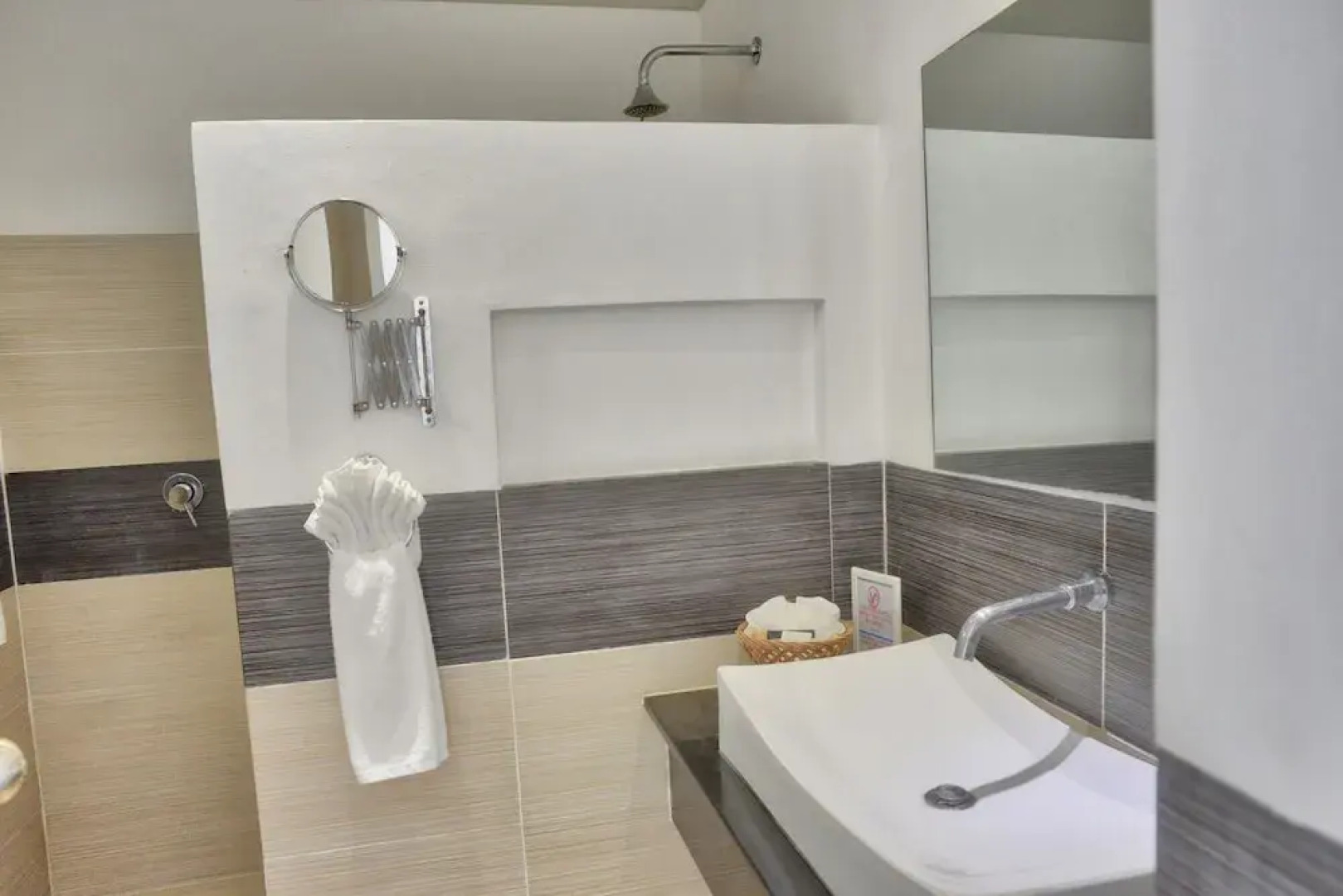 Bluebay Vacation Rentals At Vista Mare