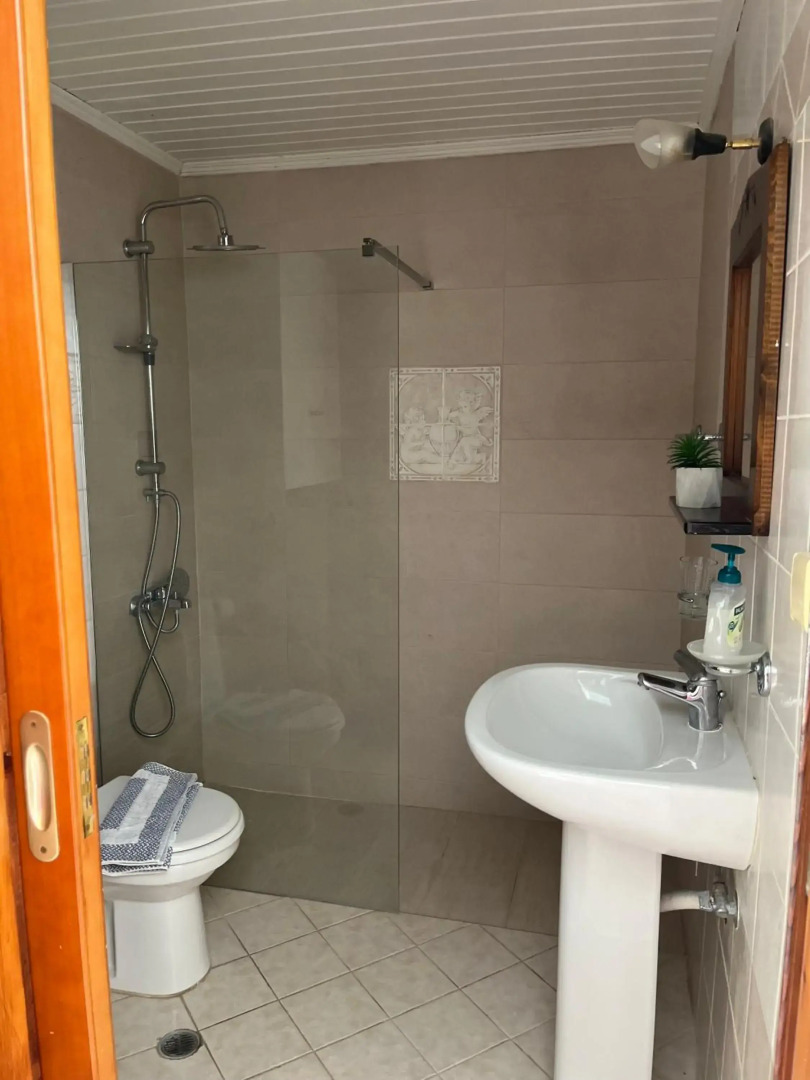 Skandalis Traditional Suites