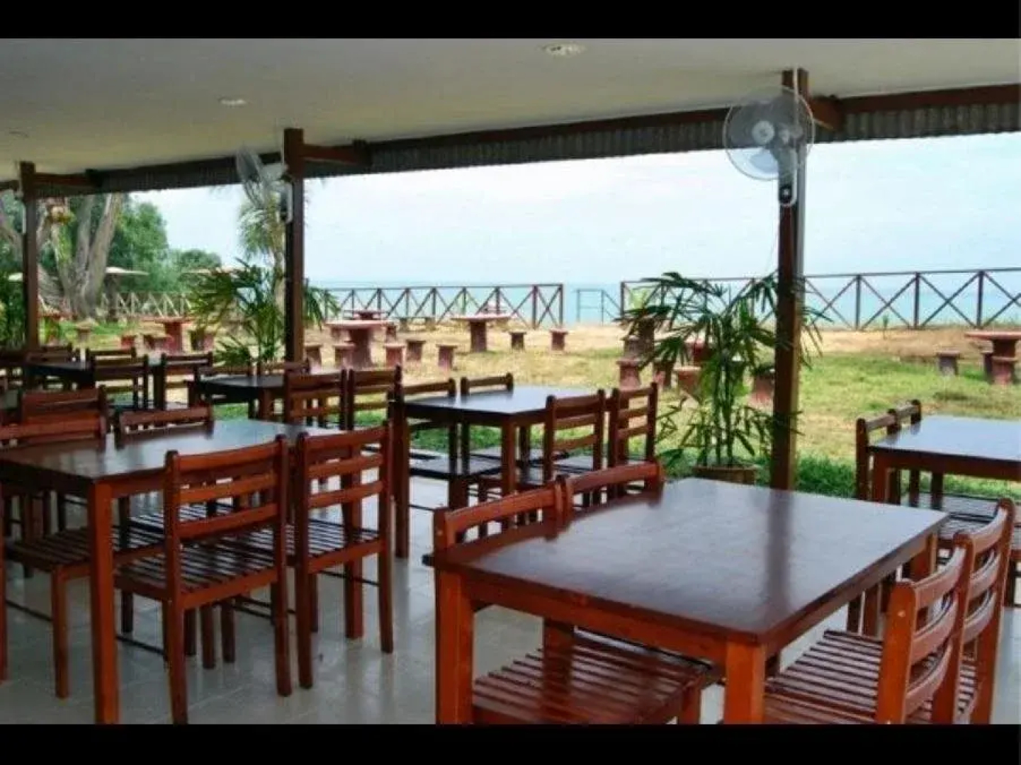 Bougainvilla Resort