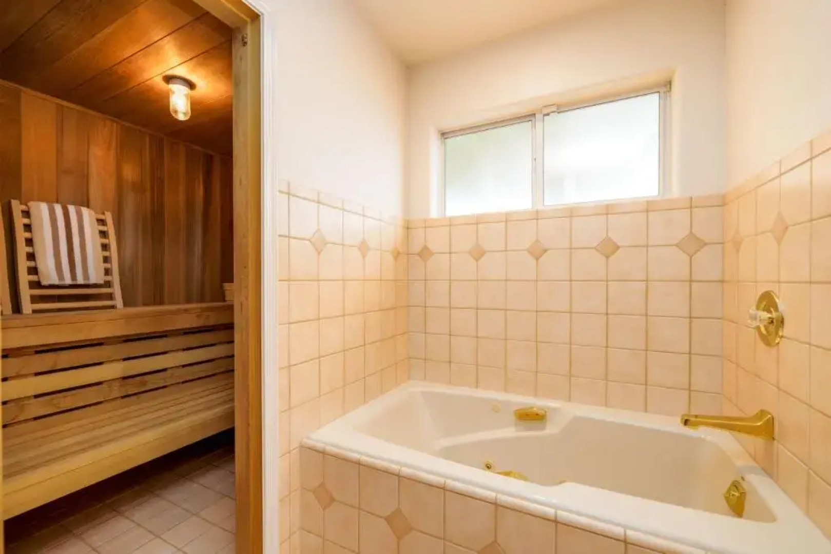 New! Lake Havasu Oasis w/ Custom Pool & Spa-