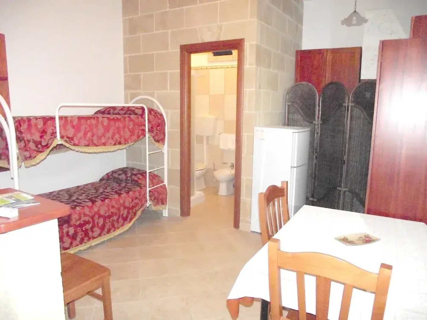 Studio in Nociglia, With Enclosed Garden and Wifi - 20 km From the Bea