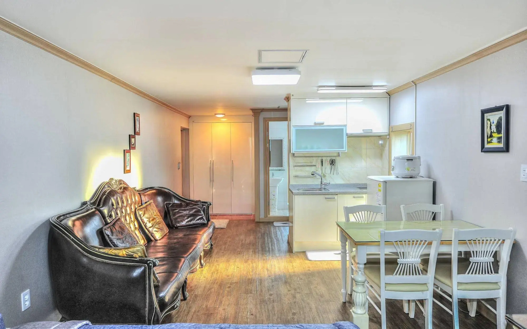 Sokcho Esher House Pension