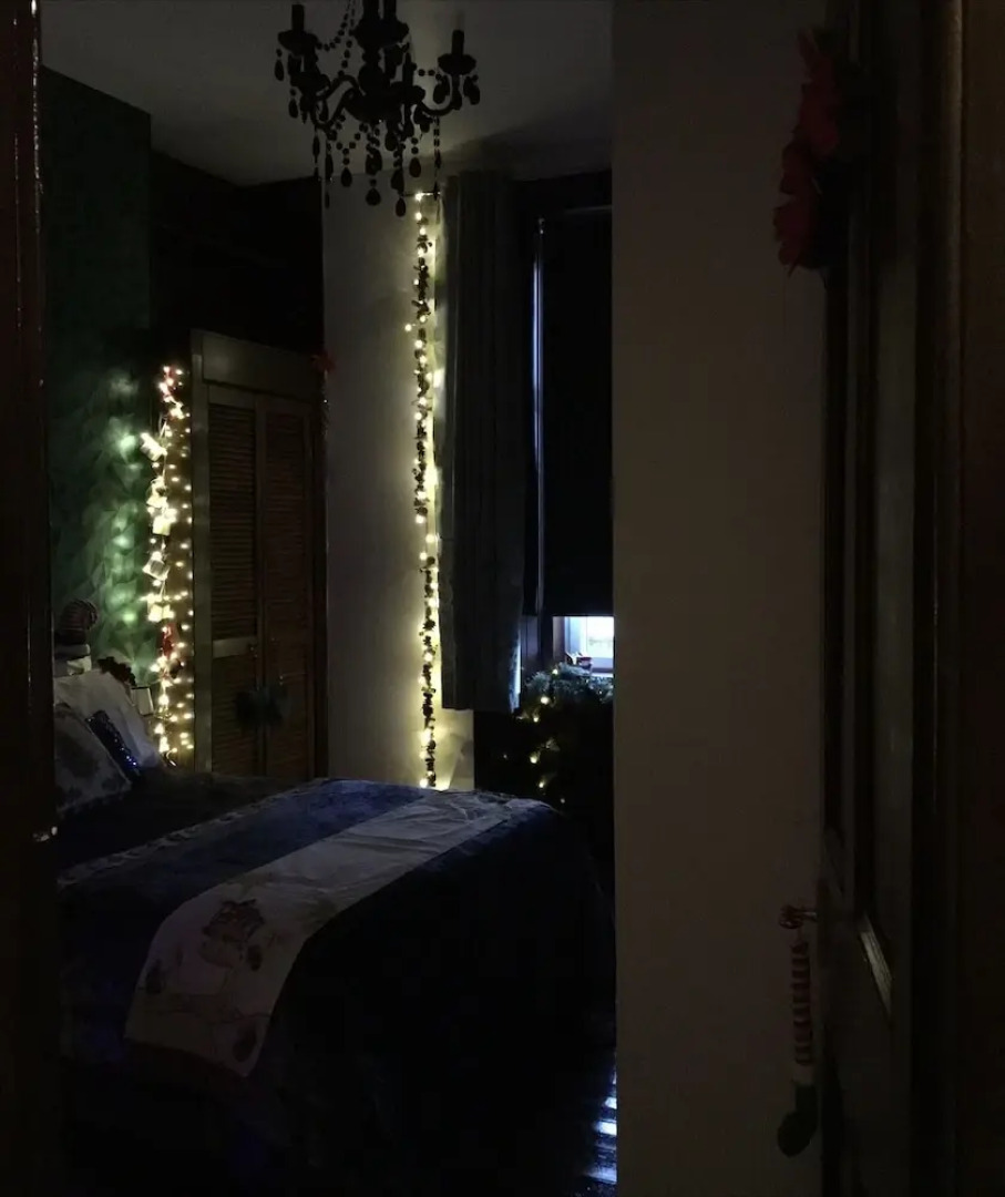 Two Bedroom Victorian Flat in the Centre of Port Glasgow Close to all Amenities