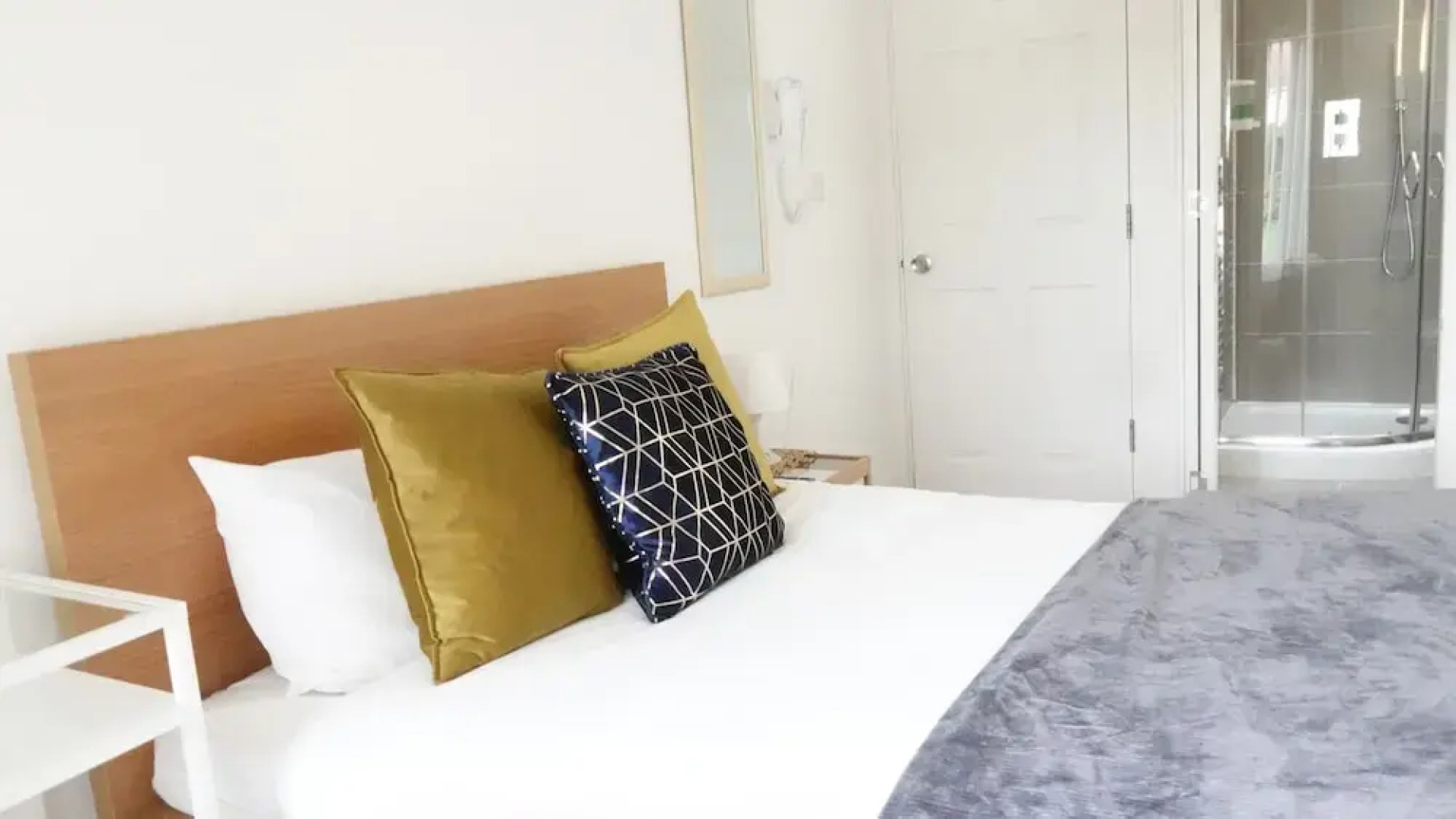 The Great Airport Place