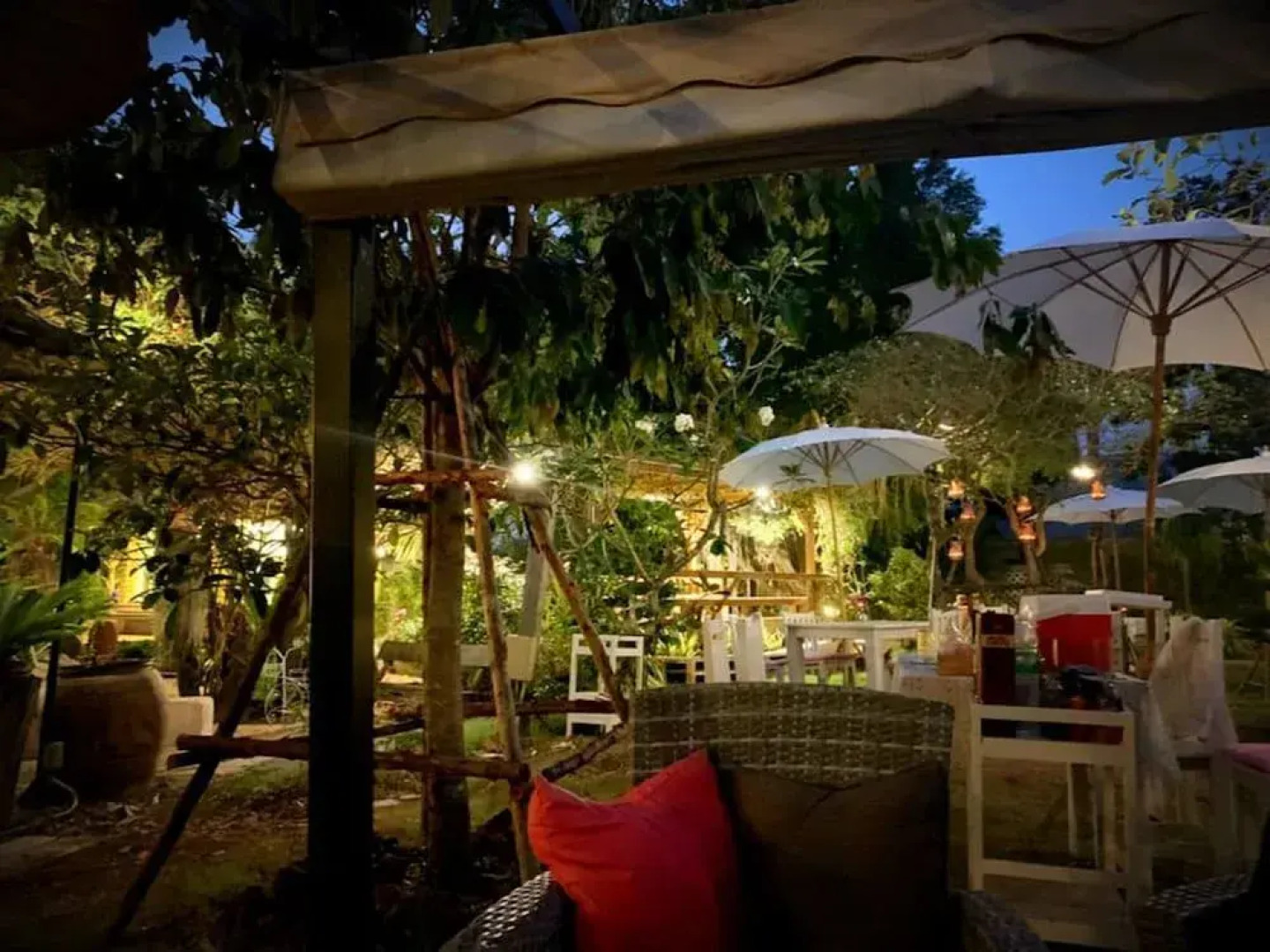 December Villas And Spa