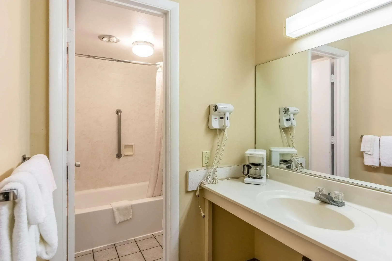 Econo Lodge East Staunton