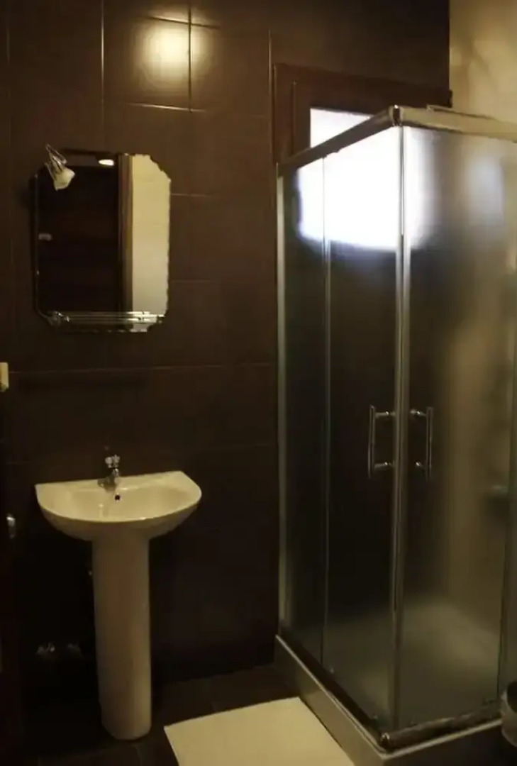 Austria Luxury Apartments, Faraya