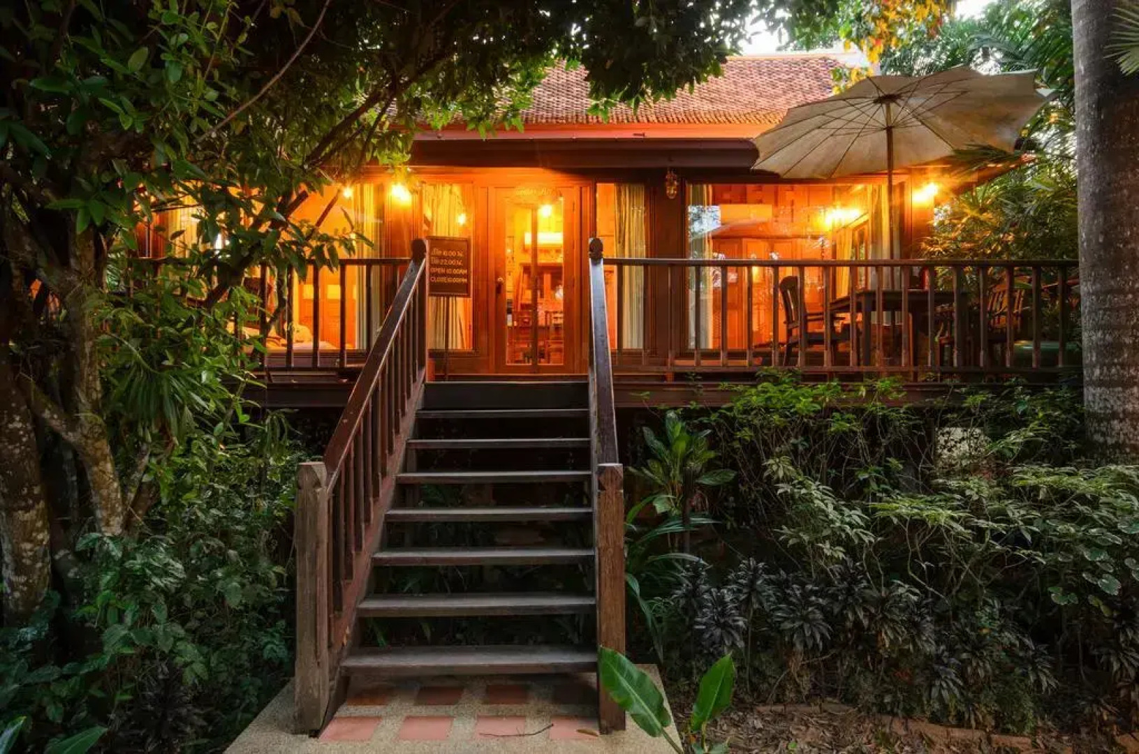 Petchvarin Resort and Spa