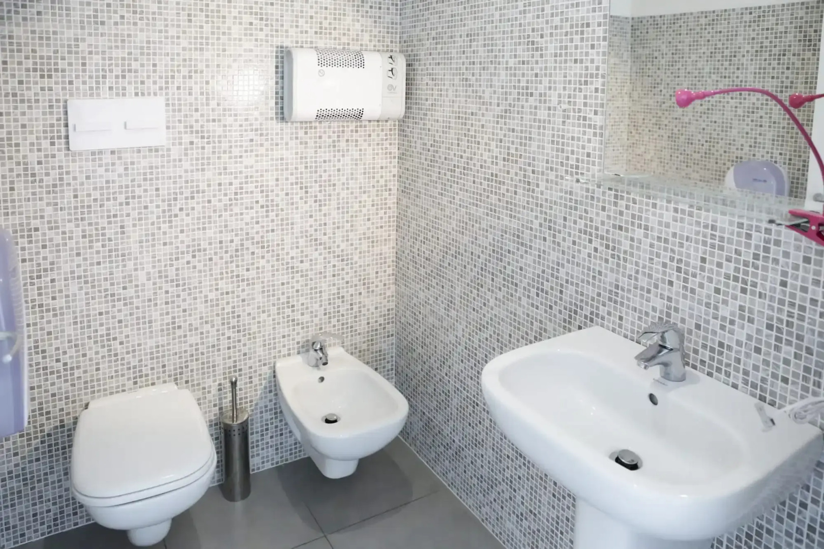 Meet Gardalake Hostel