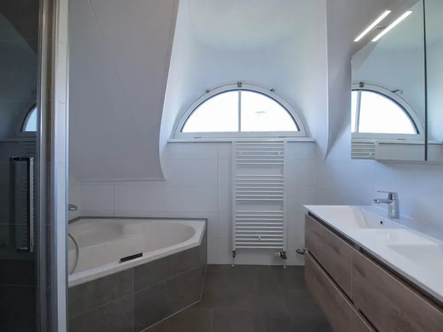 Thatched Villa by Ijsselmeer