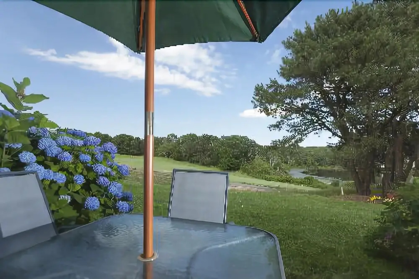 69 Middlecott - 2 Bedroom Condo