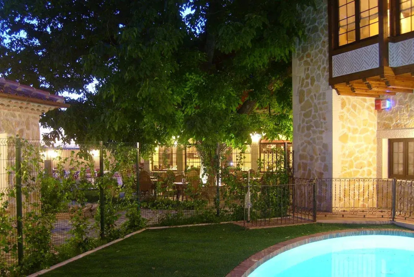 Apartamentos Turísticos El Nogal