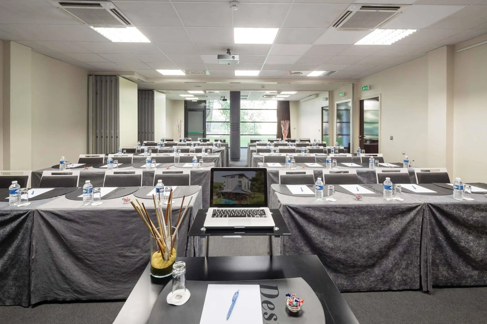 Mercure Aix-en-Provence La Duranne Gare TGV