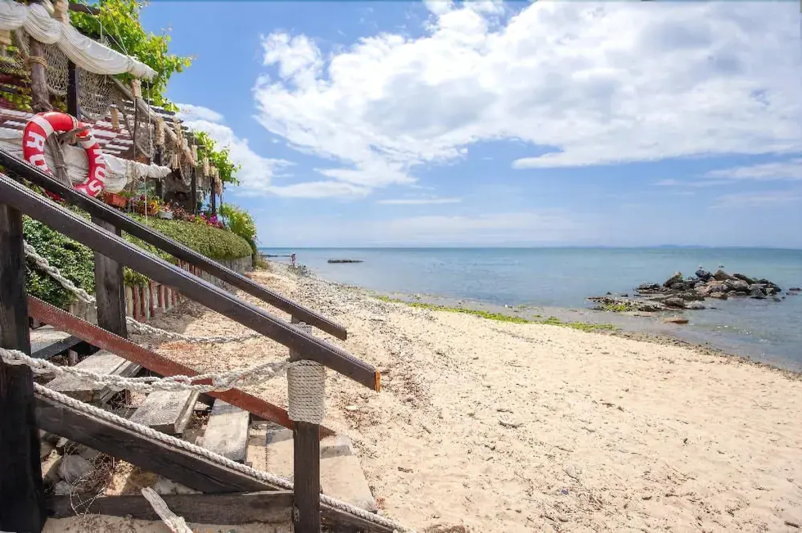 Robinson Vip Apartments