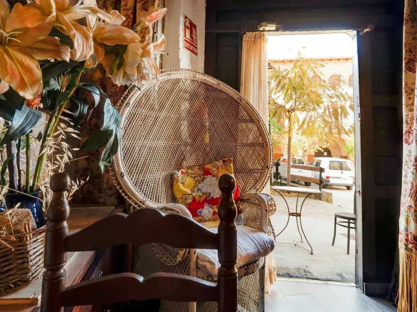 Rustic Holiday Home in Tolva near Mont Rebei Lake