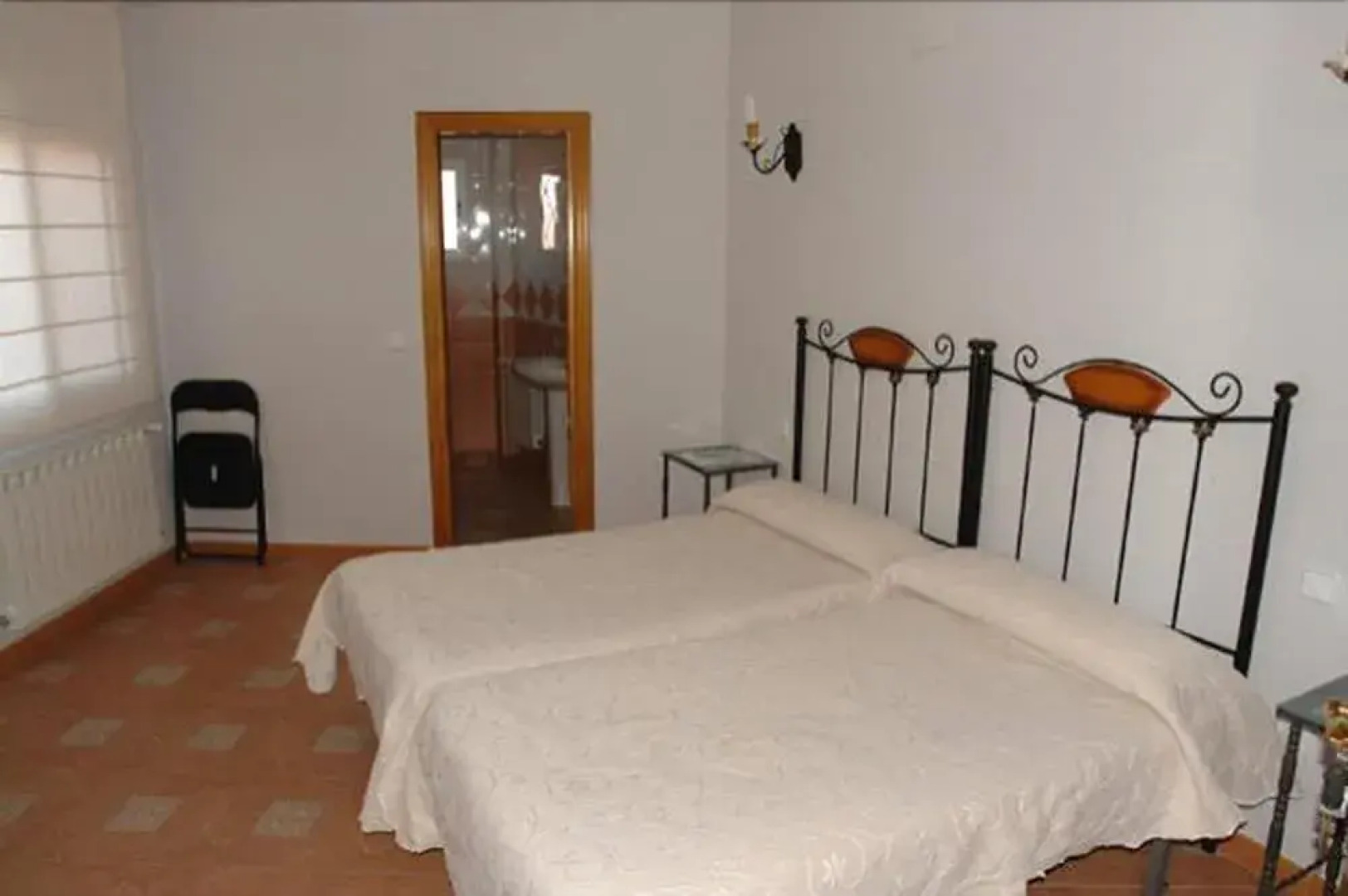 Hostal y Apartamentos Rurales la Bellosina