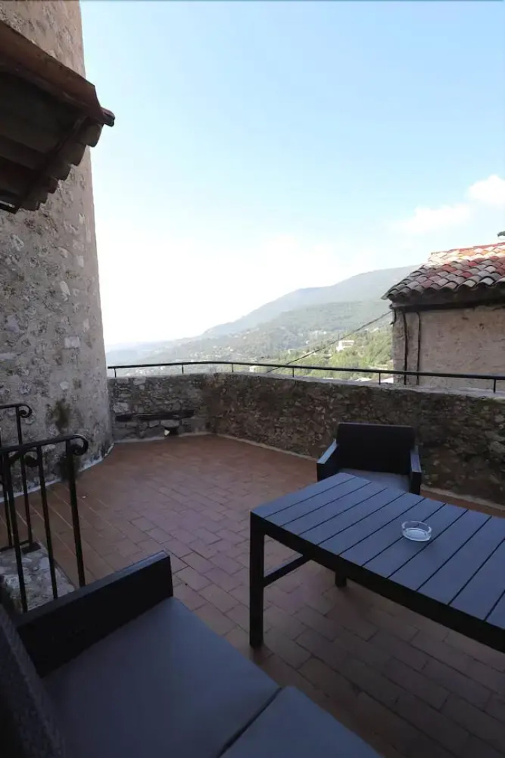 Le Chateau de Carros by Gites de France